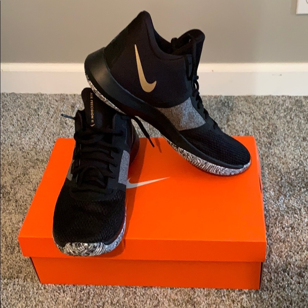 Nike Air Precision 2